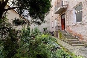 Ariańska Studio With Mezzanine Cracow