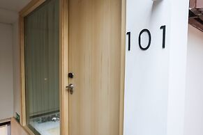 Mythic Valencia Hotel