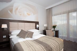 Hotel Różany Gaj - Destigo Hotels