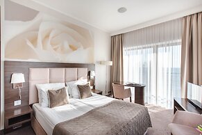 Hotel Różany Gaj - Destigo Hotels