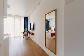 Next Orange Aparthotel Official