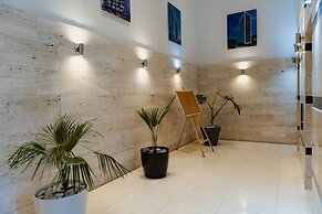 Next Orange Aparthotel Official