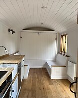 Robins Retreat - Orchard With hot tub - see Extras