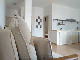 Estoril beach residence