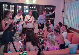 Bodega Pai Party Hostel