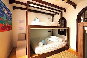 Hostal Fungi Casa Rosa