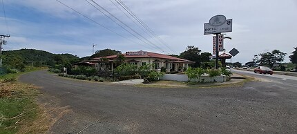 Mi Casa Asi de Grande