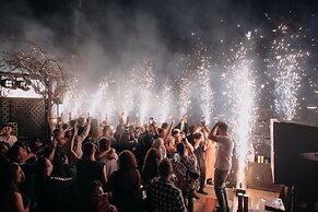 Hanoi La Mejor Hotel & Sky Bar