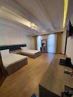 Suzangaron Boutique Hotel