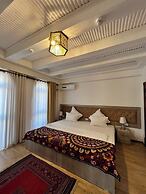 Suzangaron Boutique Hotel
