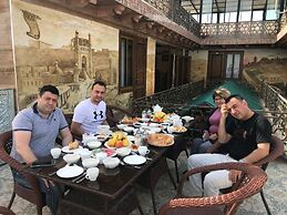 Suzangaron Boutique Hotel