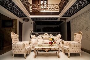 Suzangaron Boutique Hotel