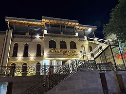 Suzangaron Boutique Hotel