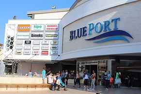 MAXWELL HOLIDAY CLUB