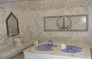 MAXWELL HOLIDAY CLUB