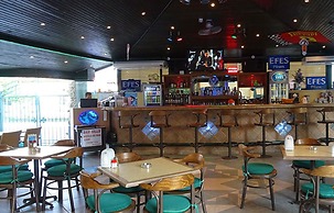 MAXWELL HOLIDAY CLUB