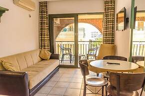 MAXWELL HOLIDAY CLUB