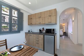 BlackStone Luxury Suites