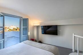 BlackStone Luxury Suites