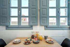 BlackStone Luxury Suites