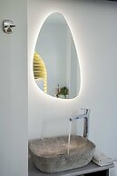 BlackStone Luxury Suites