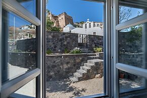 BlackStone Luxury Suites