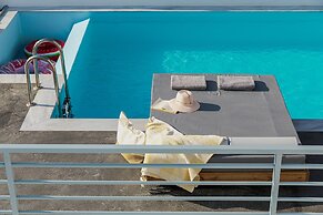 BlackStone Luxury Suites