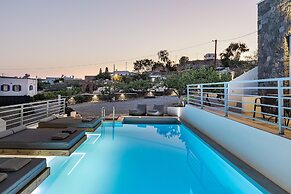 BlackStone Luxury Suites