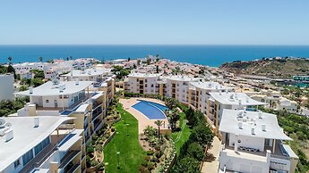 Sea view Apartment with sunbathing Terrace & 2 Swimming pools