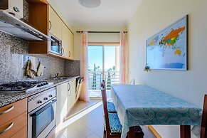 Sea view Apartment with sunbathing Terrace & 2 Swimming pools