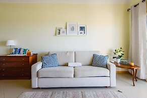 Sea view Apartment with sunbathing Terrace & 2 Swimming pools