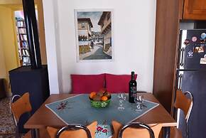 2 Bedroom Art House in Kavala