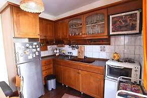 2 Bedroom Art House in Kavala