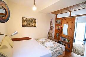 2 Bedroom Art House in Kavala