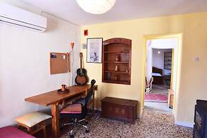 2 Bedroom Art House in Kavala