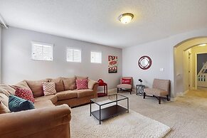 Beautiful Luxury Home With All The Space With Pool 5 Bedroom Home by R