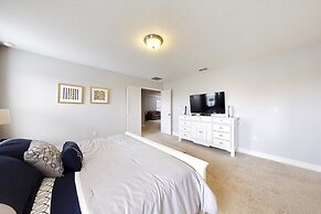 Beautiful Luxury Home With All The Space With Pool 5 Bedroom Home by R