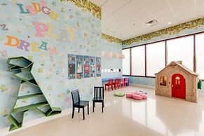 3 Bed Townhome With 3 Floors Near Disney 3 Bedroom Townhouse by Redawn