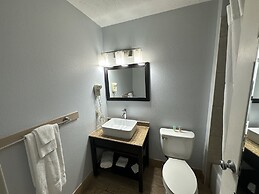 I65 Studio Suites