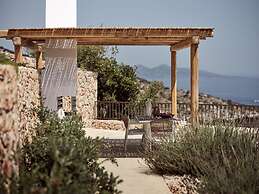 Rebek Luxury Villas & Suites