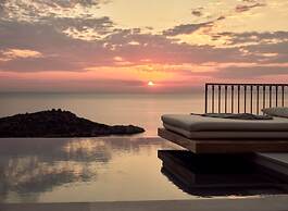 Rebek Luxury Villas & Suites