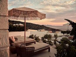 Rebek Luxury Villas & Suites
