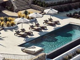 Rebek Luxury Villas & Suites