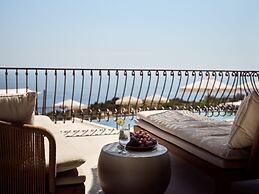 Rebek Luxury Villas & Suites