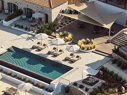 Rebek Luxury Villas & Suites