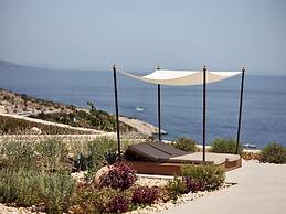 Rebek Luxury Villas & Suites