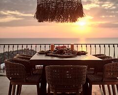 Rebek Luxury Villas & Suites