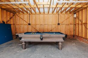 Hayward House Hot Tub Large Garden - From 1100 Per Night