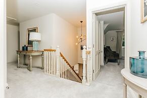 Hayward House Hot Tub Large Garden - From 1100 Per Night