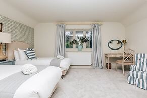 Hayward House Hot Tub Large Garden - From 1100 Per Night